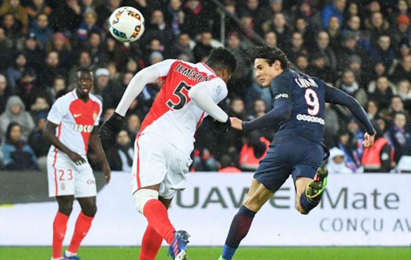5. EDINSON CAVANI | Paris Saint-Germain | 21 Bàn thắng & Kiến tạo (21 & 0) | 20 Trận