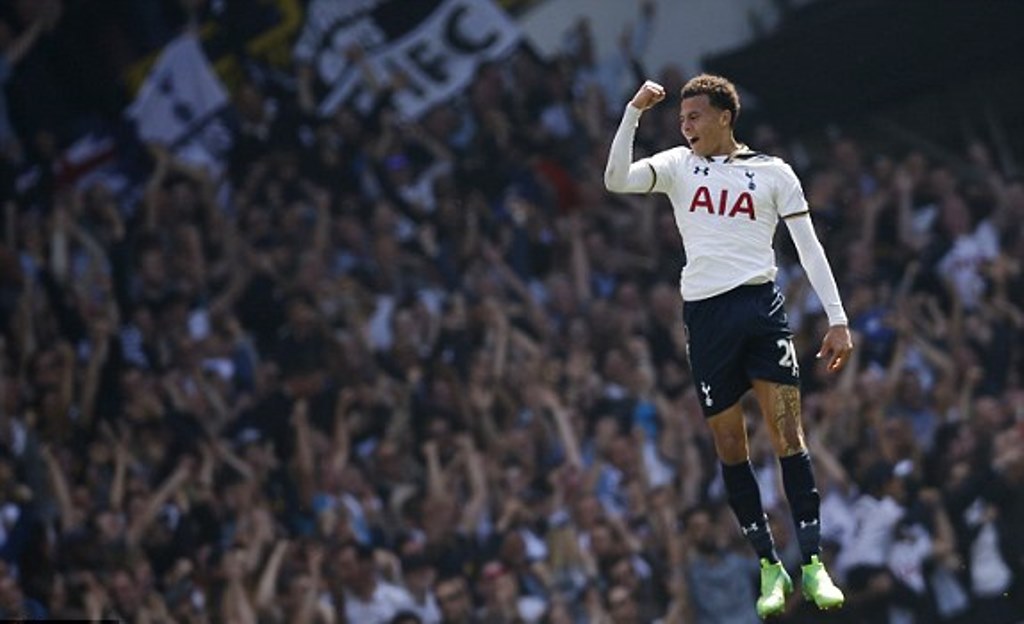 Dele Alli chơi vô cùng ấn tượng trong mùa này.