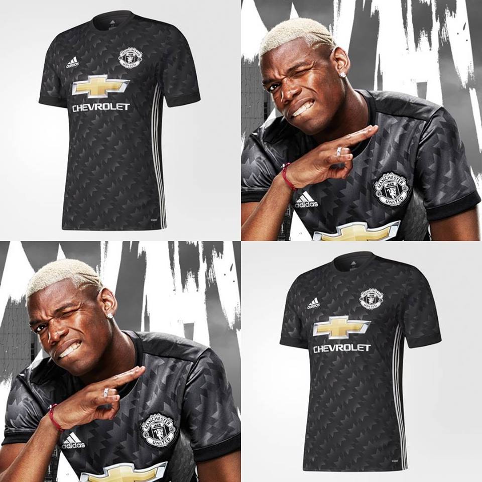 Pogba luôn là tâm điểm của giới truyền thông.