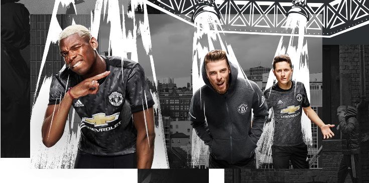 Pogba, De Gea và Herrera - 3 cầu thủ thi đấu cực tốt trong mùa này.