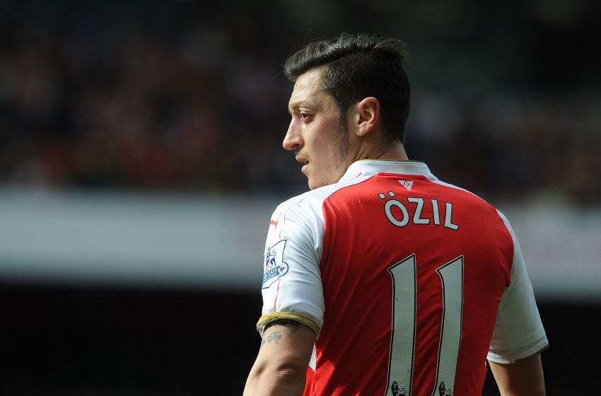 9. Mesut Oezil (Arsenal) - 85 điểm