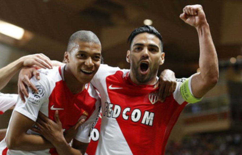 Mbappe và Falcao là cảm hứng cho hàng công Monaco.