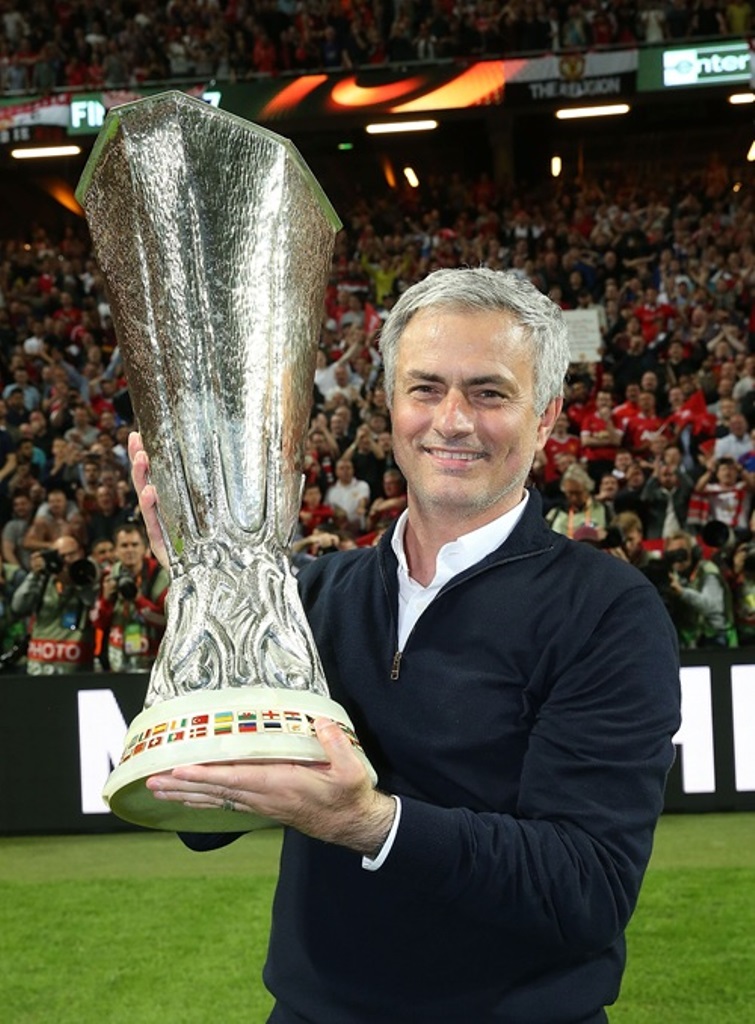 Tháng Năm 2017, Ajax 0-2 United. "Với ba danh hiệu trong một mùa giải và đủ điều kiện dự Champions League mùa tới, tôi rất hạnh phúc trong mùa bóng khó khăn nhất của mình với tư cách là một HLV."