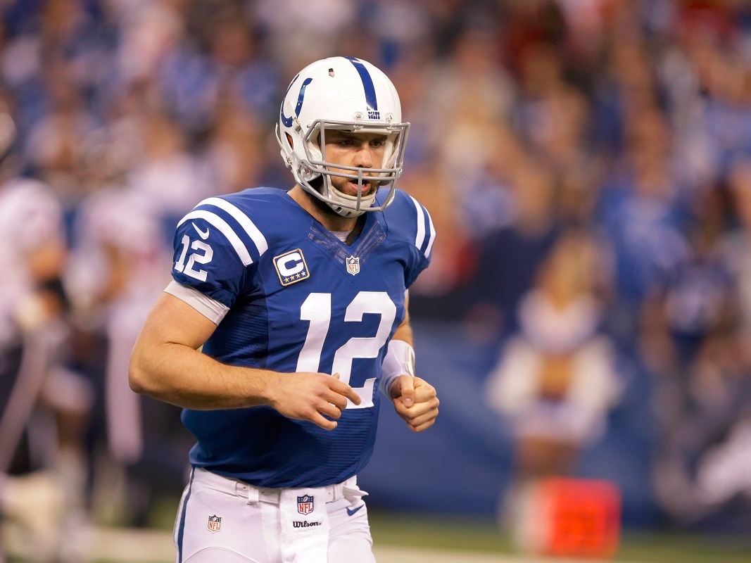 7. Andrew Luck - bóng bầu dục - 38.6 triệu bảng