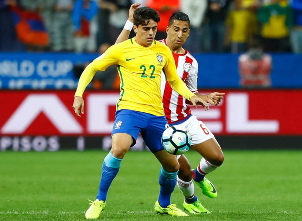 Hậu vệ phải: Fagner