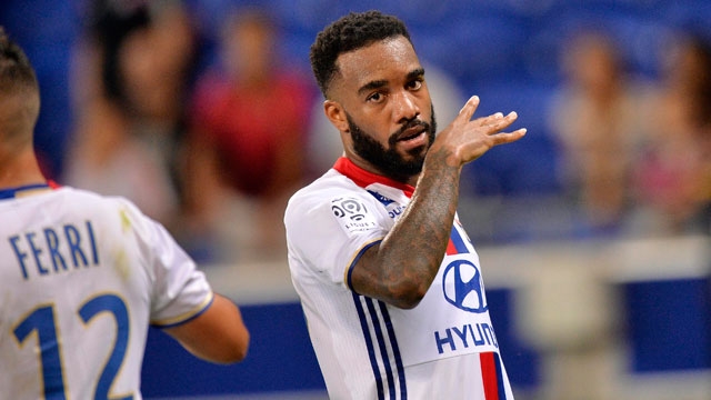 Arsenal gần như đã có Lacazette.