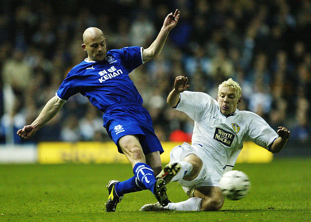 Lee Carsley: 43 tuổi, thi đấu cho Derby County (1994-1999), Blackburn Rovers (1999-2000), Coventry City (2000-2002), Everton (2002-2008), Birmingham City (2008-2010), Coventry City (2010-2011)