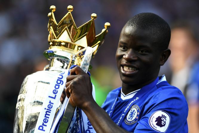 Makelele khuyên N'Golo Kante chơi bóng có đầu óc hơn.