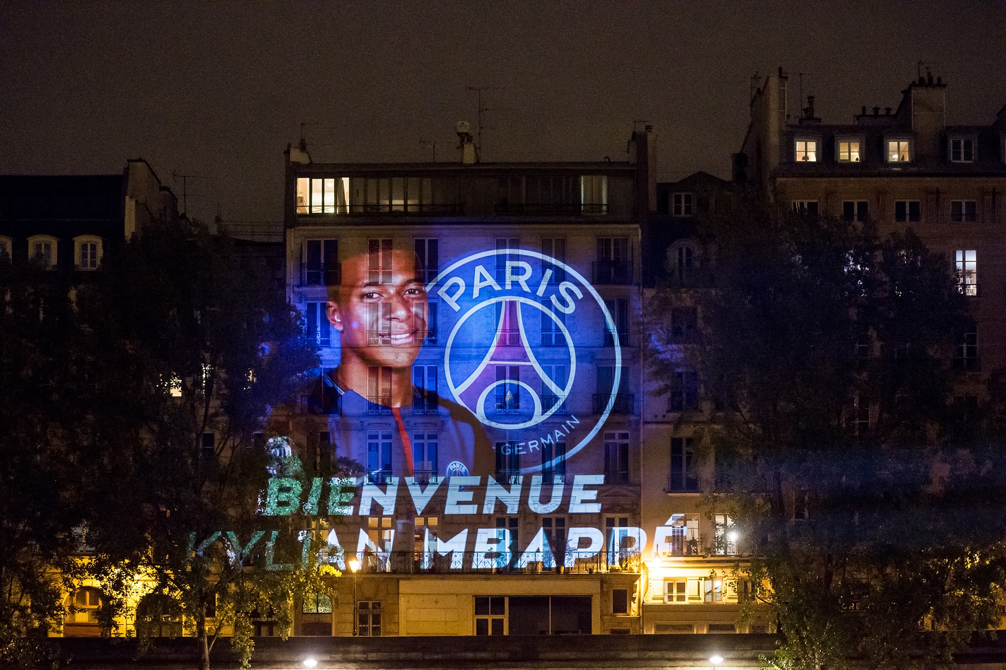 Mbappe đầy tài năng và đáng để PSG có thể kì vọng.