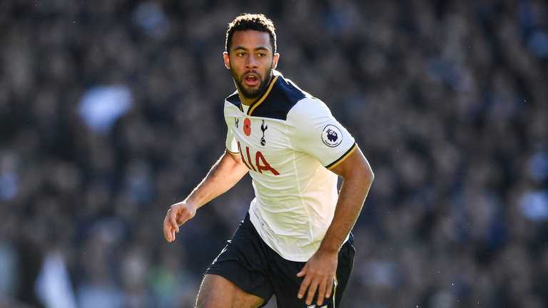 9. Mousa Dembélé (Tottenham, 30 tuổi): Rê bóng thành công trung bình 2.5 lần/trận