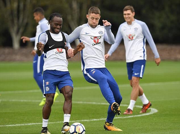 Cahill vẫn là điểm tựa tin cậy nơi hàng thủ Chelsea.