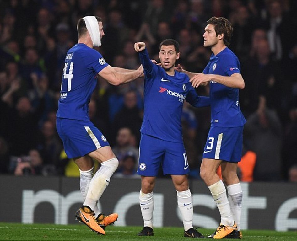 Nhưng 2 phút sau, Hazard đã tỏa sáng, giúp Chelsea giữ 1 điểm ở lại Stamford Bridge.
