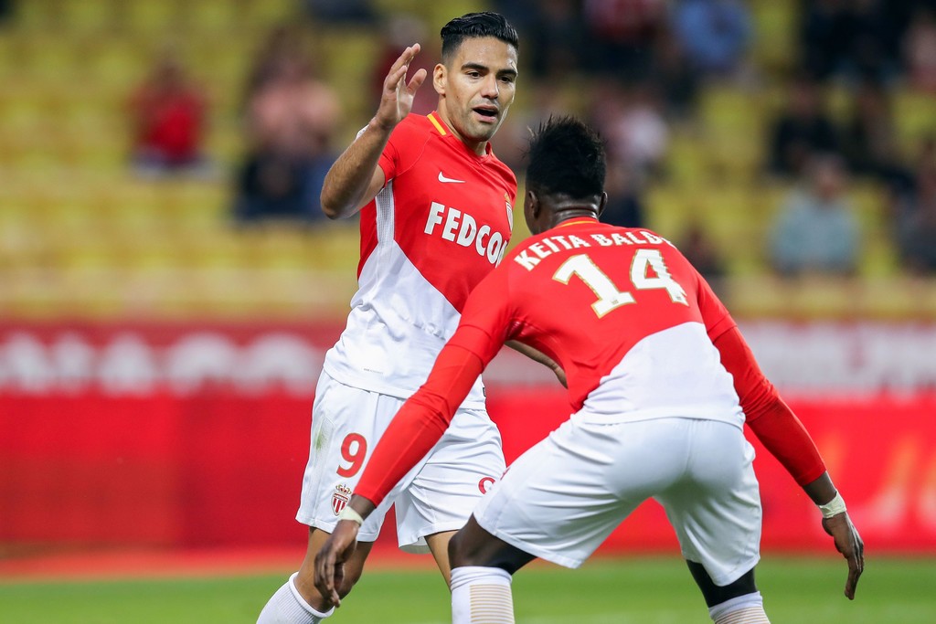 Falcao chia vui với Balde.