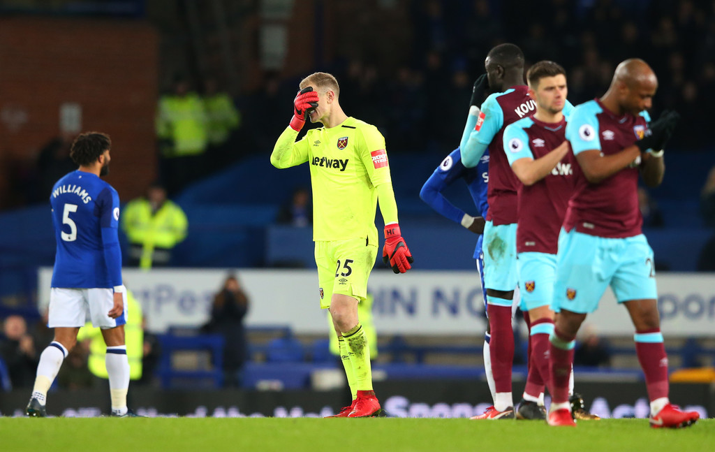 Rooney lập hat-trick, biến Joe Hart làm nên cho siêu phẩm giữa sân - Bóng Đá
