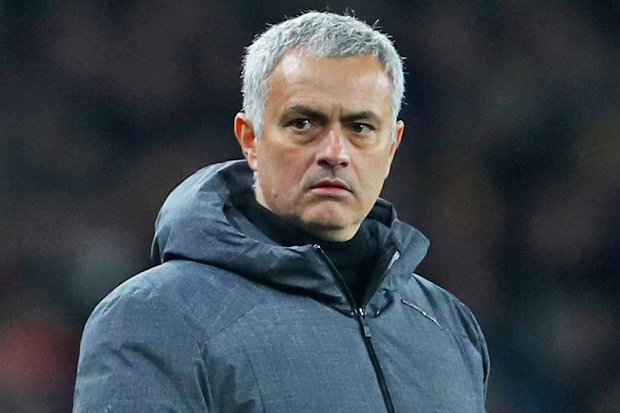 HLV Mourinho rất ưa thích chiến thuật phòng ngự phản công.