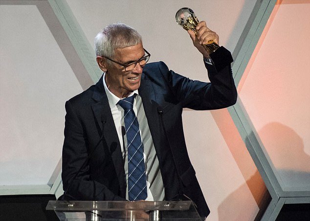 HLV Hector Cooper của Ai Cập được bình chọn là HLV của năm.