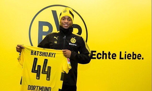 Michy Batshuayi rạng rỡ trong buổi tập đầu tiên cùng Dortmund - Bóng Đá
