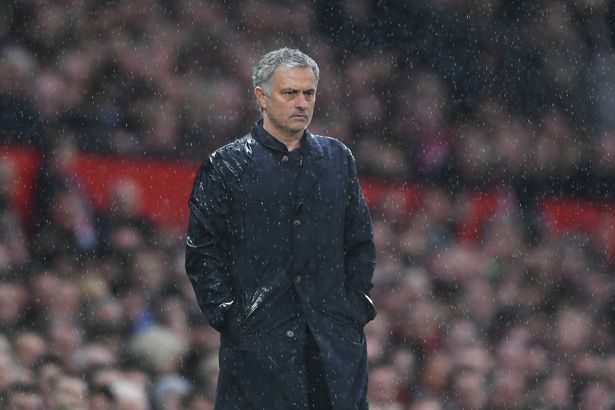 Neville: Mùa tới, Jose Mourinho mới đáng sợ - Bóng Đá