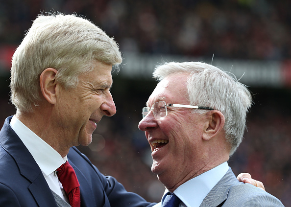 HLV Wenger chỉ đòi hỏi món quà này từ Sir Alex - Bóng Đá