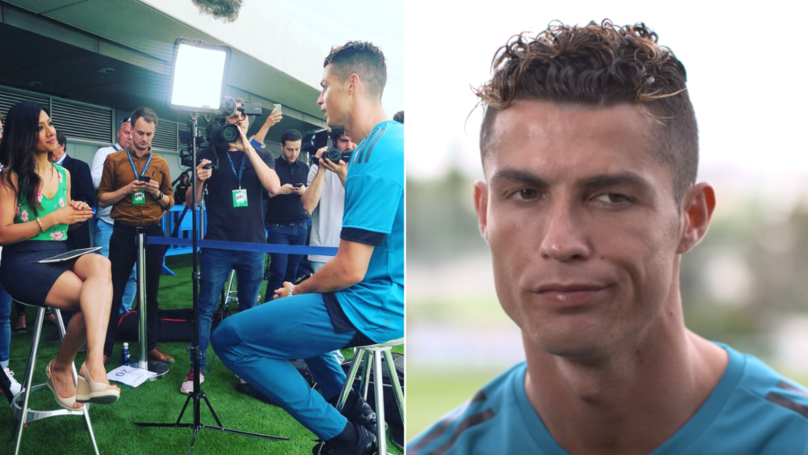 Ronaldo bĩu môi khi được hỏi về Salah - Bóng Đá