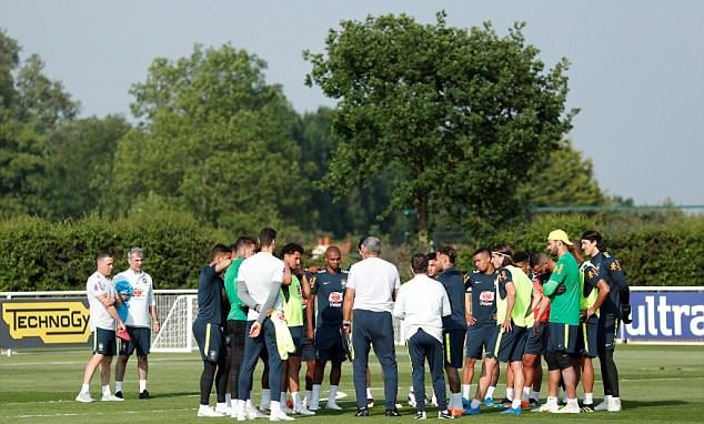 Neymar tập cực sung, sẵn sàng cho World Cup 2018 - Bóng Đá