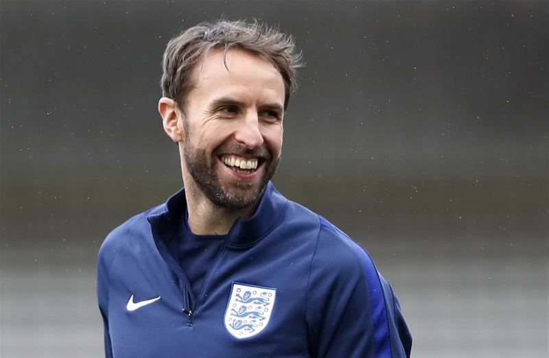 HLV Gareth Southgate sẽ để tuyển Anh chơi với sơ đồ 3 hậu vệ.