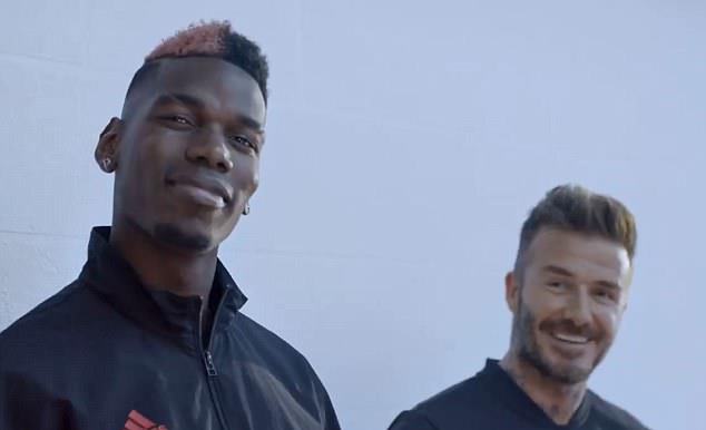 Pogba rạng rỡ bên cạnh huyền thoại Man Utd, David Beckham.