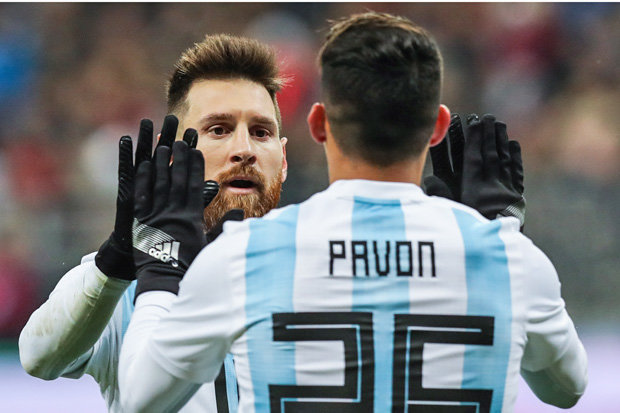 Messi yêu cầu Barcelona chiêu mộ tiền đạo đồng hương - Bóng Đá