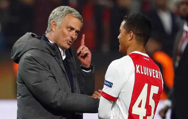 Justin Kluivert chính thức rời Ajax với giá 17.4 triệu bảng - Bóng Đá
