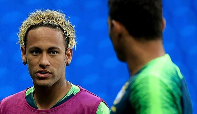 Neymar 'trình làng' kiểu tóc mới cực độc - Bóng Đá