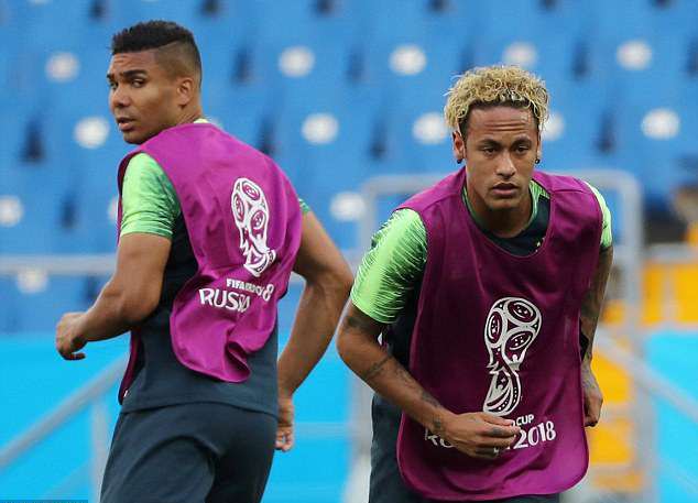 Neymar 'trình làng' kiểu tóc mới cực độc - Bóng Đá