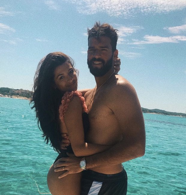 Natalia Loewe - nàng WAGs tuyệt sắc của Alisson Becker - Bóng Đá