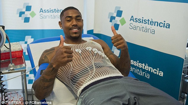 Malcom vượt qua thử thách khó nhằn nhất trong ngày đầu đến Barcelona - Bóng Đá