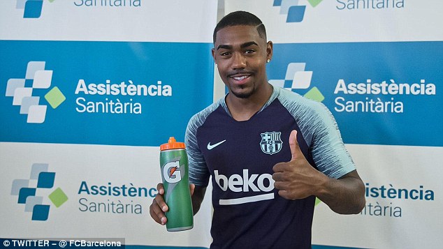 Malcom vượt qua thử thách khó nhằn nhất trong ngày đầu đến Barcelona - Bóng Đá