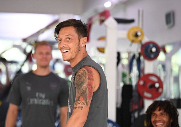 Arsenal tràn đầy tự tin cho lần đụng độ Chelsea ở Dubai - Bóng Đá