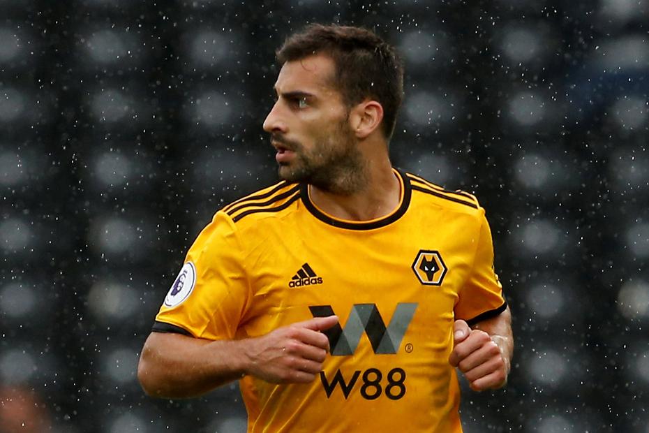 Tắc bóng nhiều nhất: Jonny Castro (7)