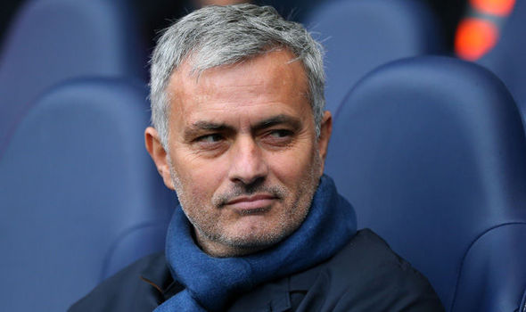 Man Utd chi gần 60 triệu bảng vì trung vệ Slovakia - Bóng Đá