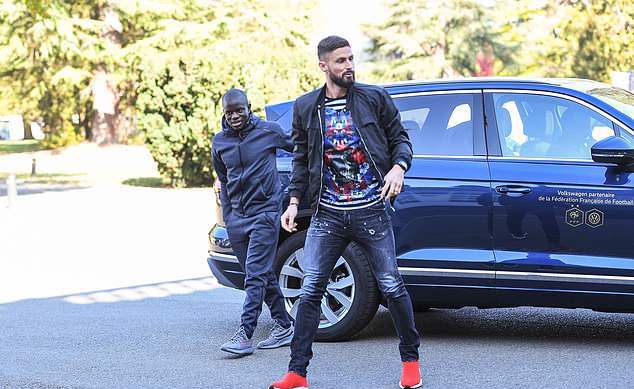 Pogba hội quân cùng Pháp - Bóng Đá