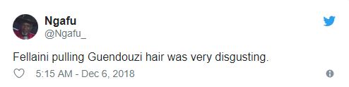 Hành động kéo tóc Guendouzi của Fellaini rất kinh tởm.
