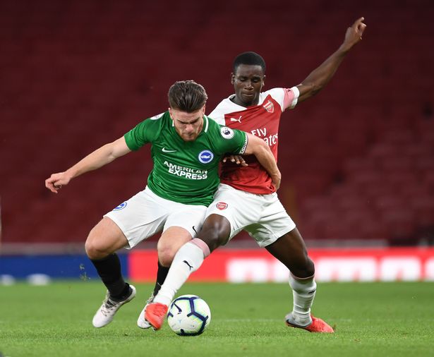 1. Aaron Connolly - Brighton (18 tuổi).