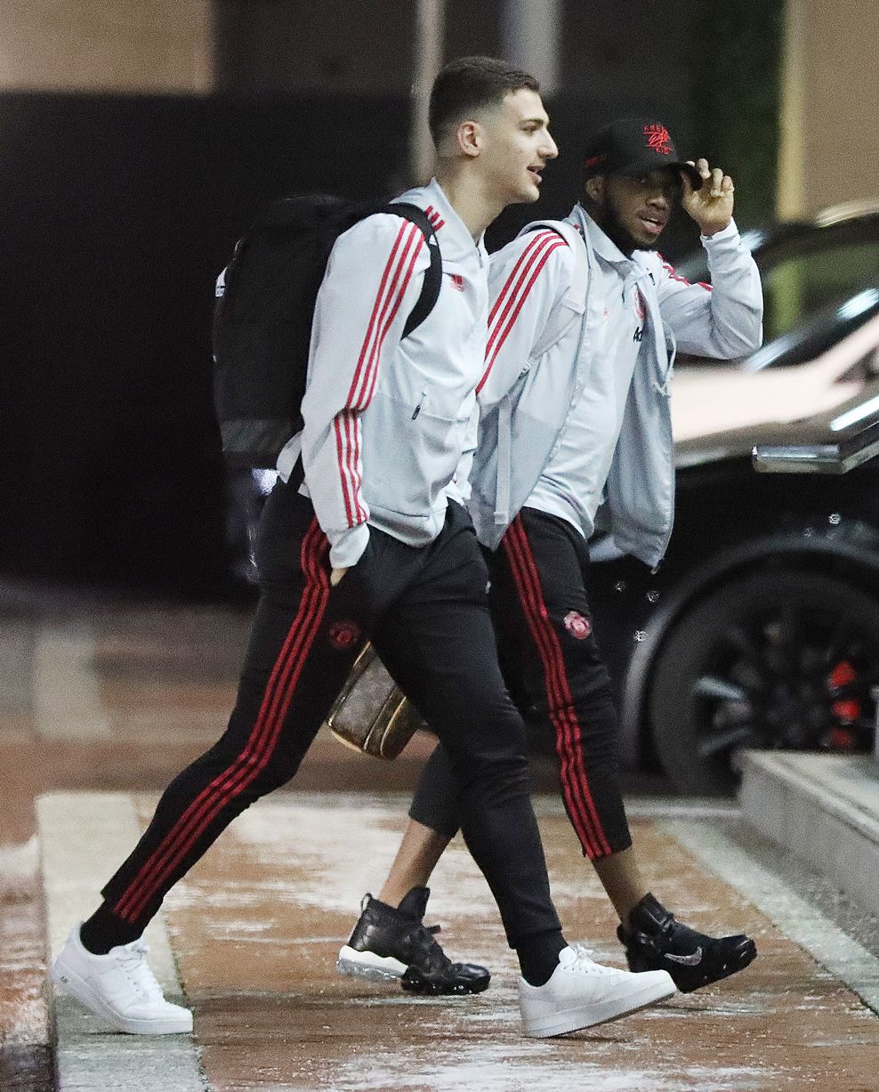 Man Utd đến Lowry - Bóng Đá
