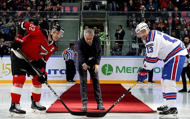 Jose Mourinho tỏ ra rất chuyên nghiệp.