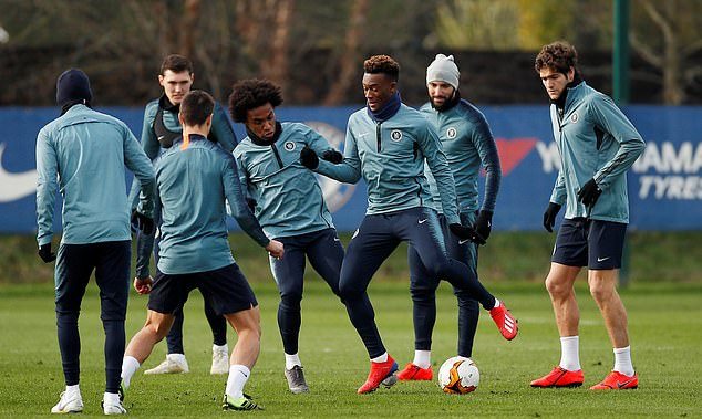 Chelsea tập luyện - Bóng Đá