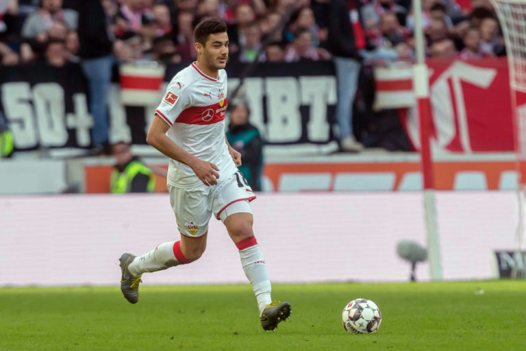 Ozan Kabak - trung vệ đang được Man Utd, Bayern Munich, Arsenal và Tottenham quan tâm.