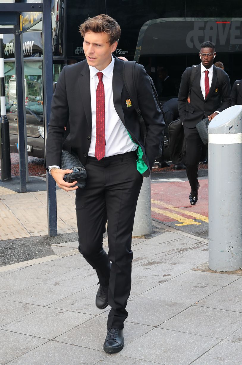 Victor Lindelof đầy vẻ thư sinh. Anh là cầu thủ quan trọng nhất nơi hàng thủ Quỷ đỏ.