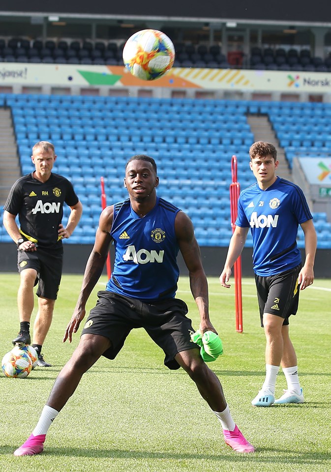 2 tân binh Aaron Wan-Bissaka và Daniel James thích nghi rất tốt với Man Utd, dù cả 2 chỉ mới 21 tuổi.