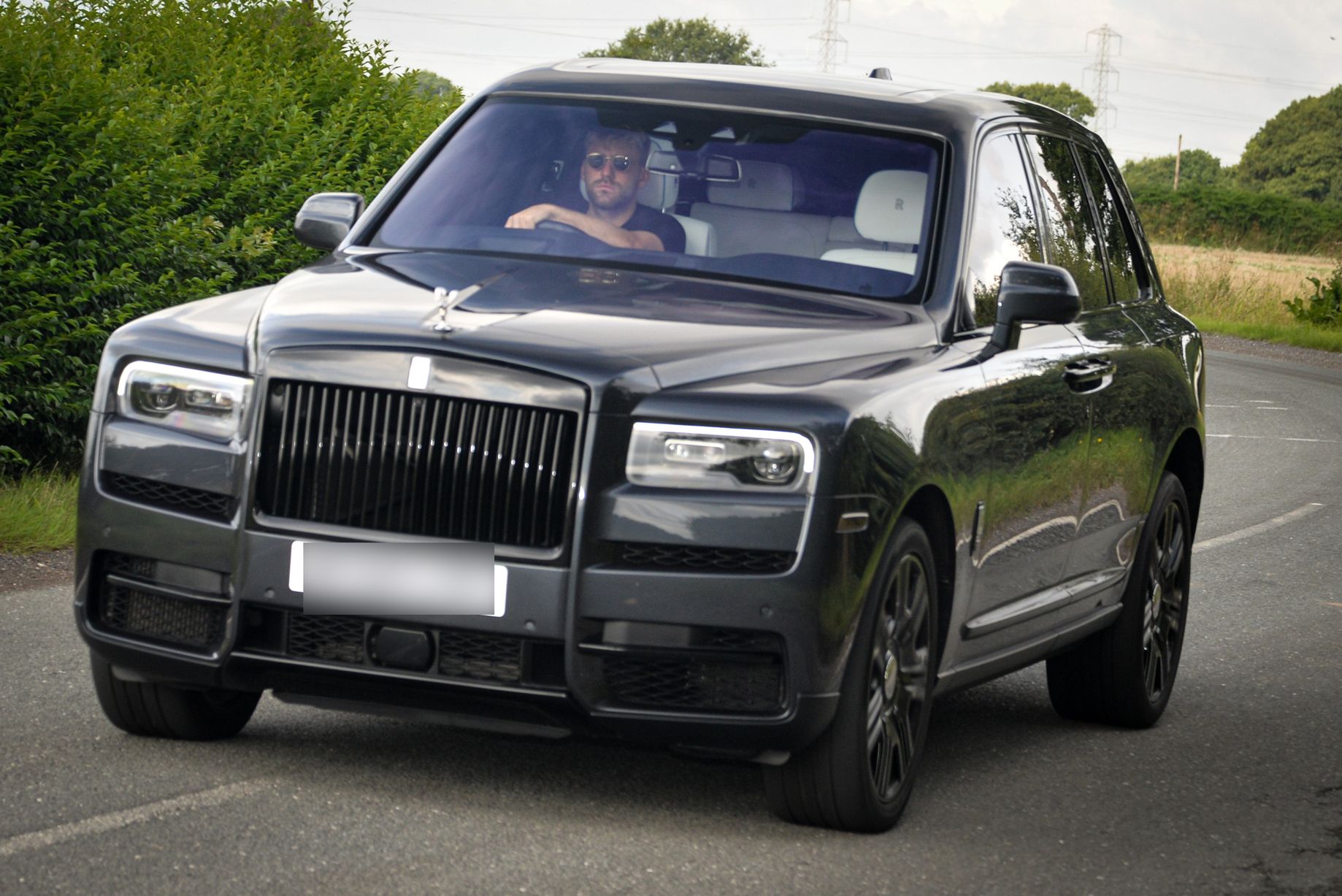 Manchester United players arrive at Carrington on deadline day - Bóng Đá