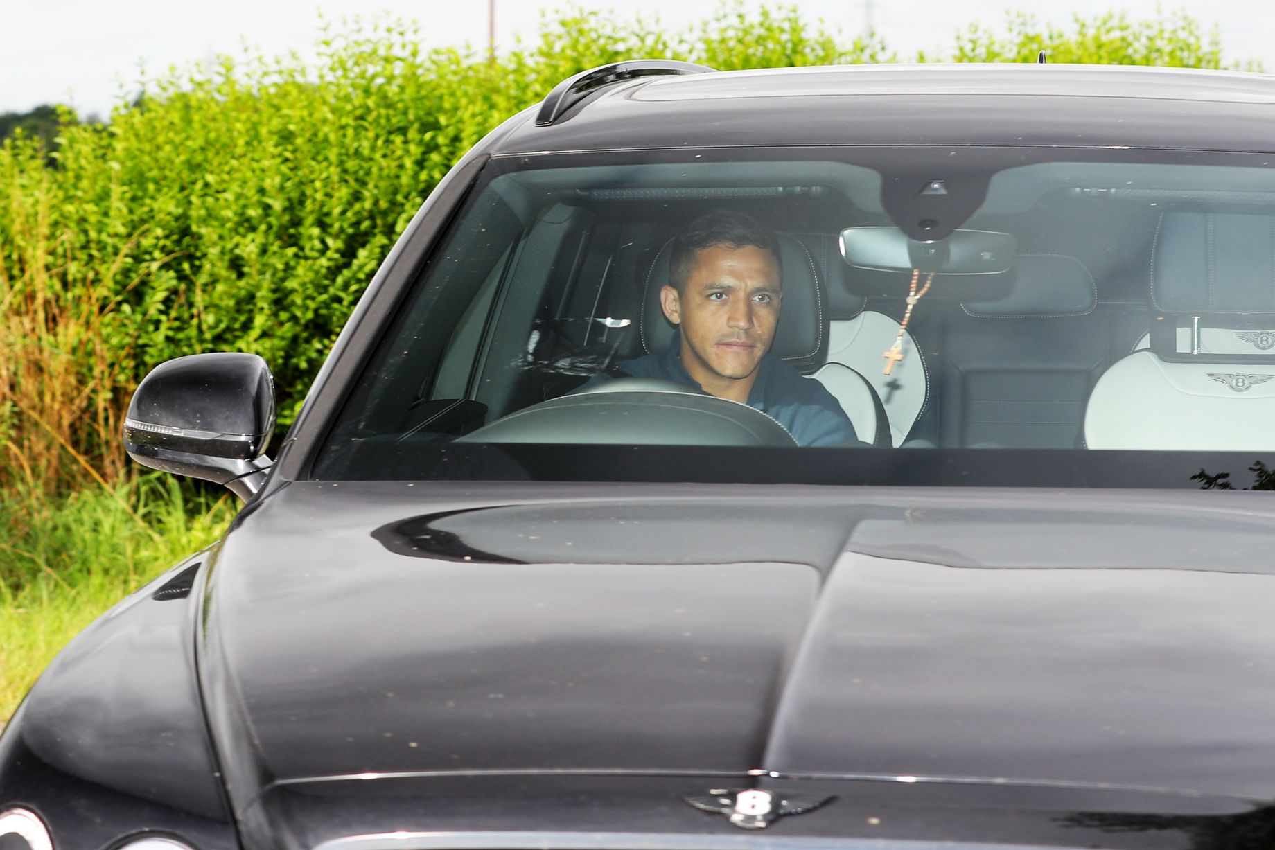 Alexis Sanchez cũng sẽ là con bài hiệu quả ở vị trí tiền đạo cánh trái.