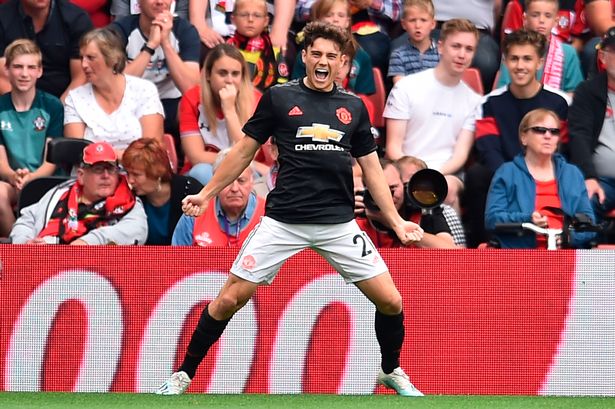 Ole Gunnar Solskjaer told to make shock Daniel James decision in next Man Utd match - Bóng Đá