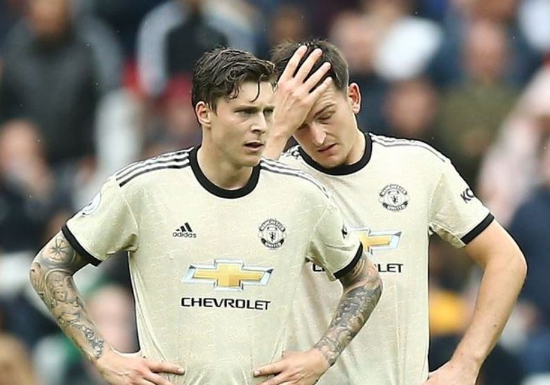 Victor Lindelof responds to Jose Mourinho criticism of his performance in West Ham defeat - Bóng Đá